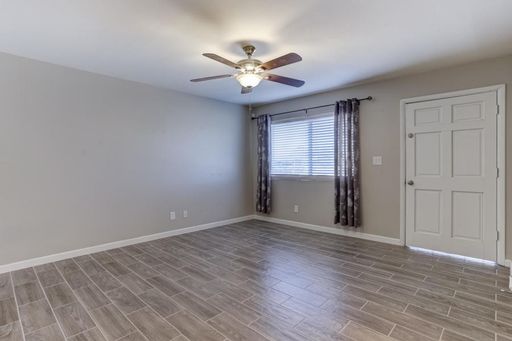 Listing photo thumbnail