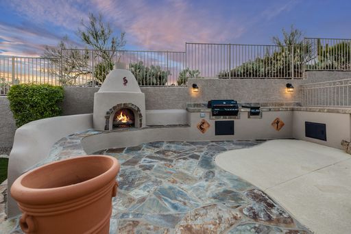 Listing photo thumbnail