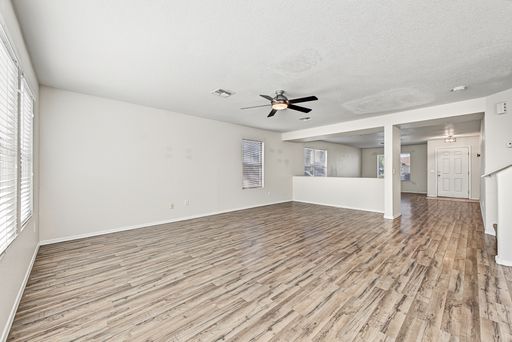 Listing photo thumbnail