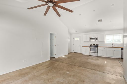 Listing photo thumbnail