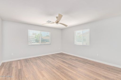 Listing photo thumbnail