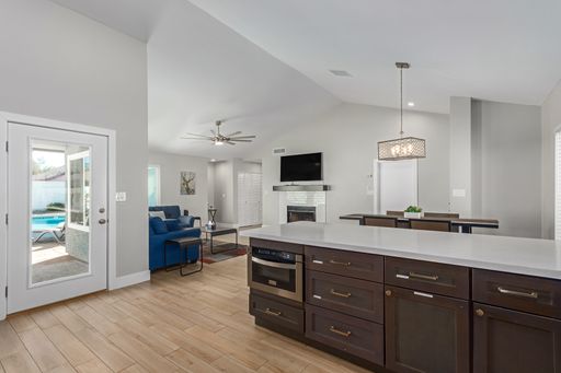 Listing photo thumbnail