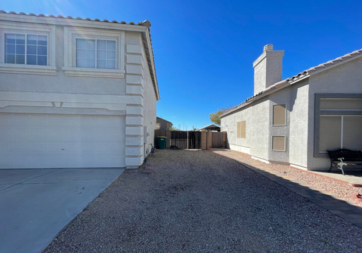 Listing photo thumbnail