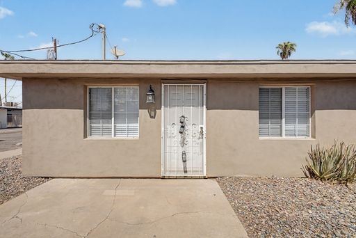 Listing photo thumbnail