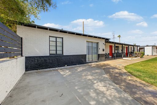 Listing photo thumbnail