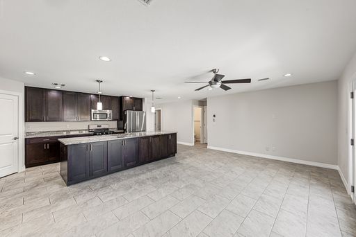 Listing photo thumbnail