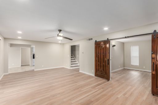 Listing photo thumbnail