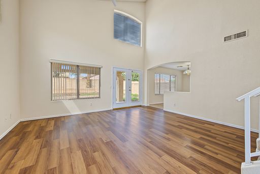 Listing photo thumbnail