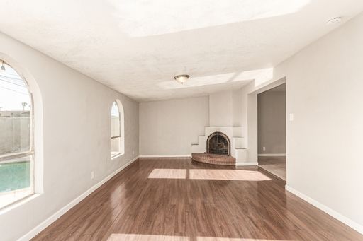 Listing photo thumbnail