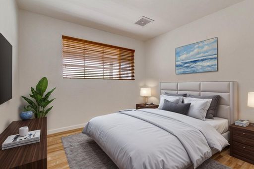 Listing photo thumbnail