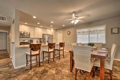 Listing photo thumbnail