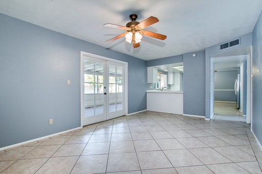 Listing photo thumbnail