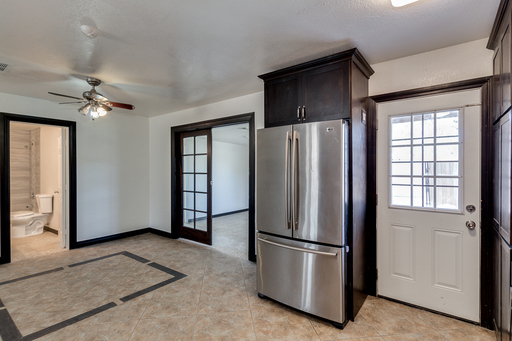 Listing photo thumbnail