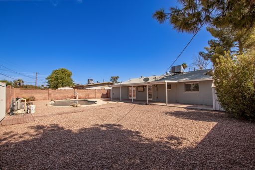 Listing photo thumbnail