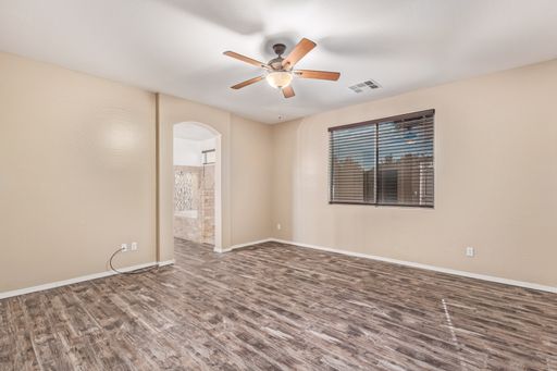 Listing photo thumbnail