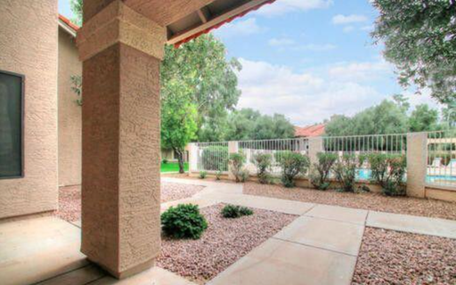 Listing photo thumbnail