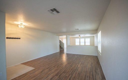 Listing photo thumbnail
