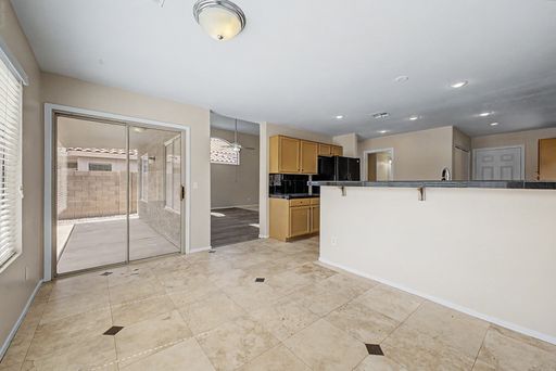 Listing photo thumbnail
