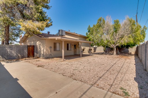 Listing photo thumbnail