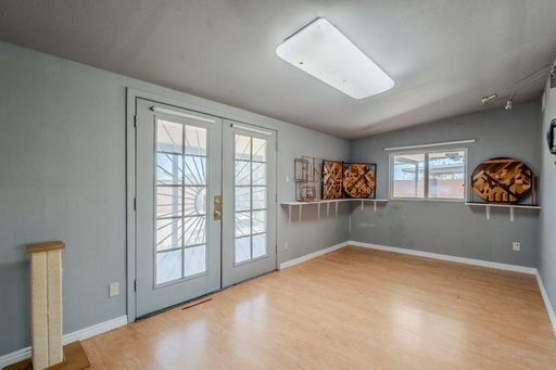 Listing photo thumbnail