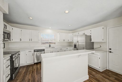 Listing photo thumbnail