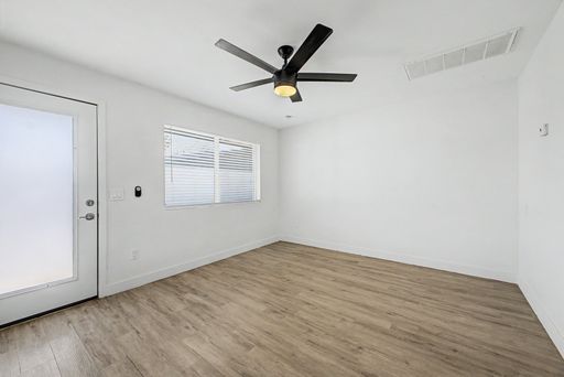 Listing photo thumbnail
