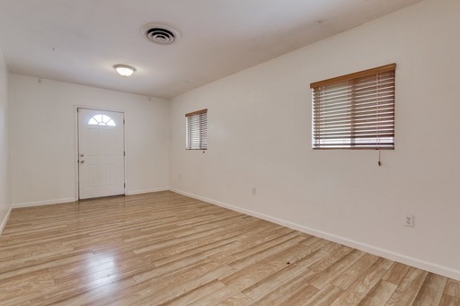 Listing photo thumbnail