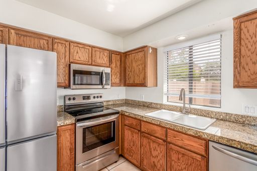 Listing photo thumbnail