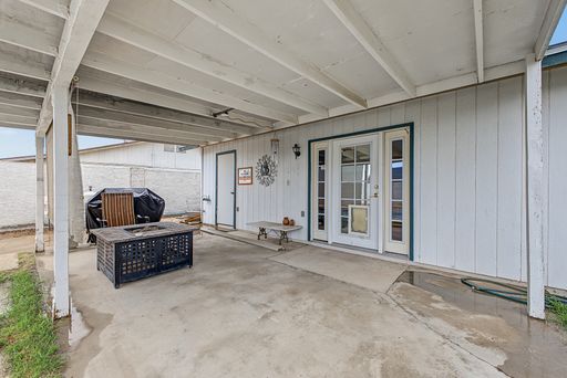 Listing photo thumbnail