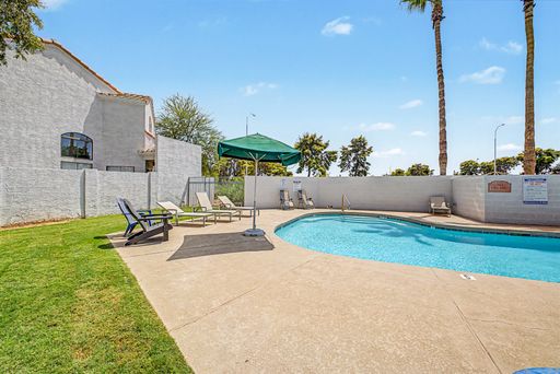 Listing photo thumbnail