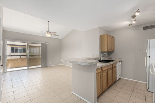 Listing photo thumbnail