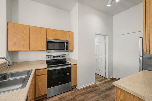 Listing photo thumbnail