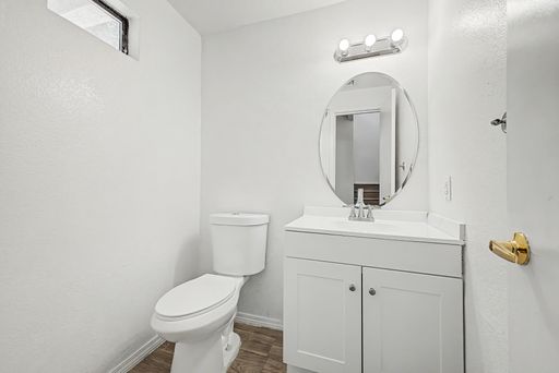 Listing photo thumbnail