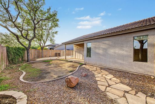 Listing photo thumbnail