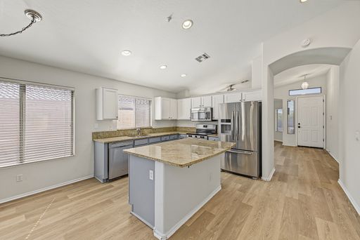 Listing photo thumbnail