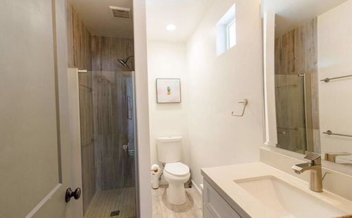 Listing photo thumbnail