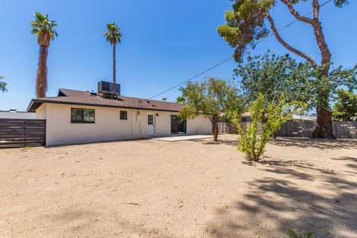 Listing photo thumbnail