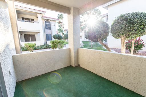 Listing photo thumbnail