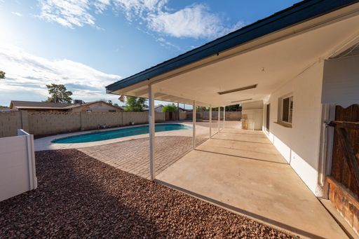 Listing photo thumbnail