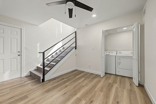 Listing photo thumbnail