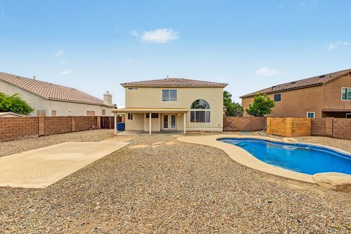 Listing photo thumbnail