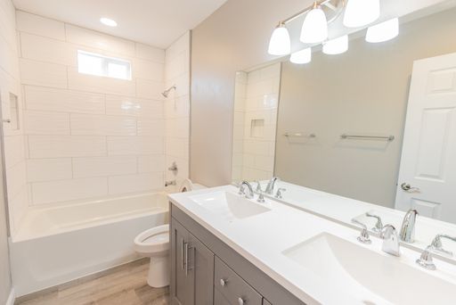 Listing photo thumbnail