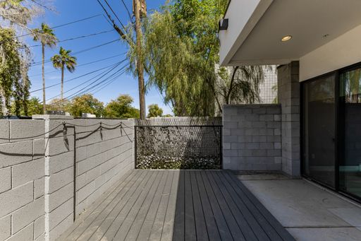 Listing photo thumbnail