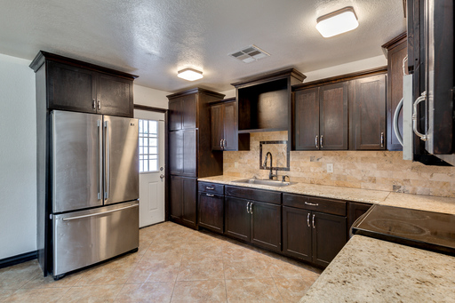 Listing photo thumbnail