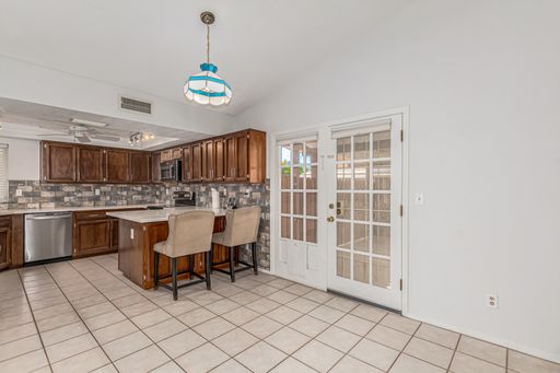 Listing photo thumbnail