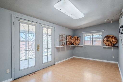 Listing photo thumbnail
