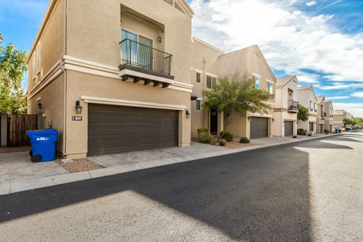 3059 N 33rd Pl, Phoenix, AZ 85018