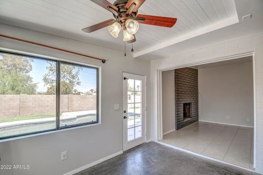 Listing photo thumbnail