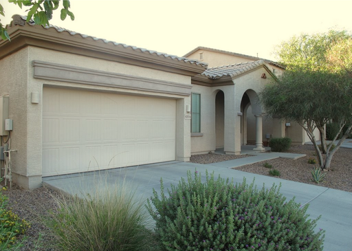 Listing photo thumbnail