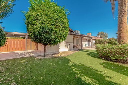 Listing photo thumbnail